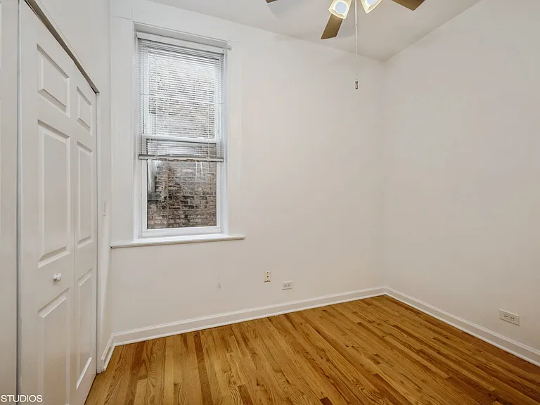 2528 N Burling St #2W — Photo 7