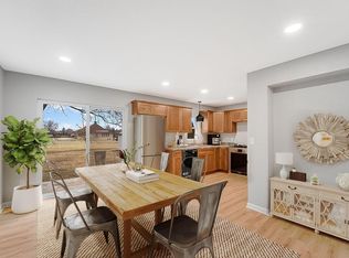 N73W15570 Paseo Ln, Menomonee Falls, WI 53051