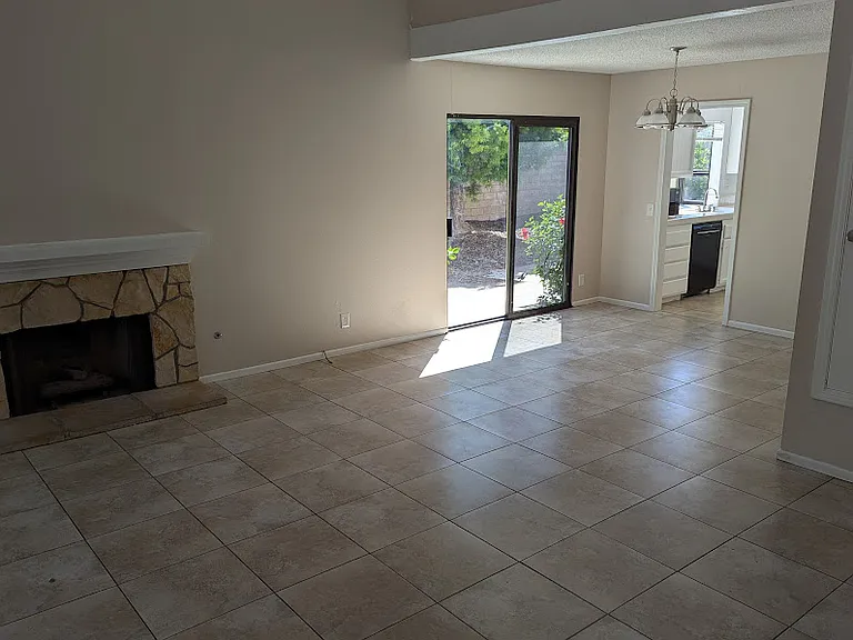 545 Walter Ave — Photo 17