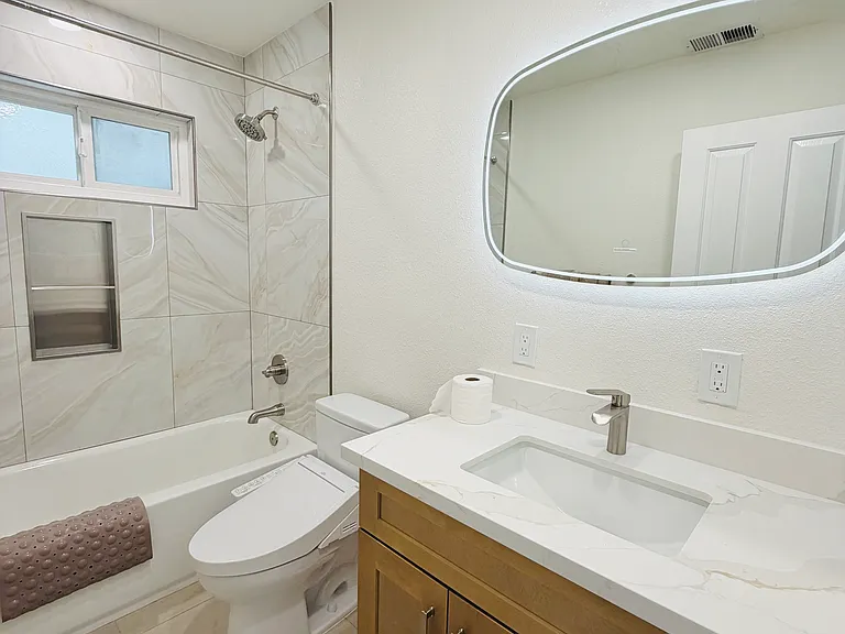 3200 Hilary Dr — Photo 5