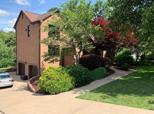 1214 Wakefield Rd, Jefferson Hills, PA 15025