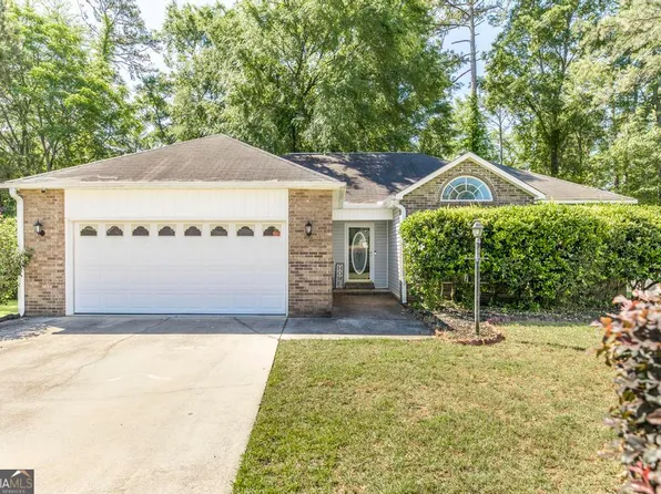 111 Englewood Ct, Bonaire, GA 31005