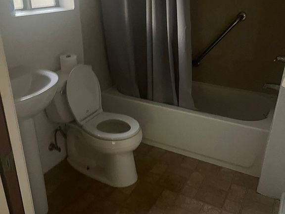 5th image of 2544 San Miguel Dr