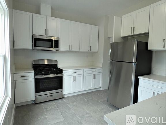 2nd image of 1824 S Highland Ave #1/2