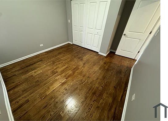 2nd image of 4756 S Michigan Ave
