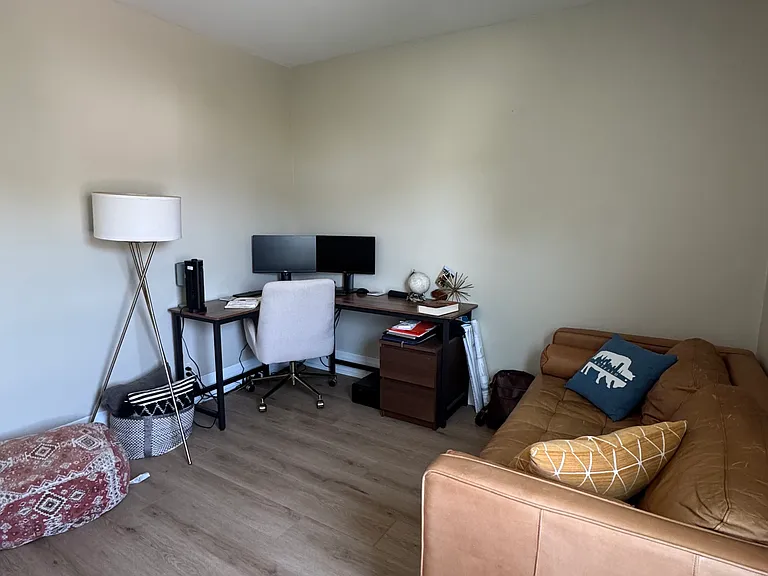 153 Stratford Rd #2 — Photo 6