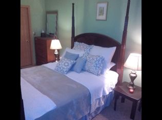 2303 E 70th Pl APT 117, Chicago, IL 60649