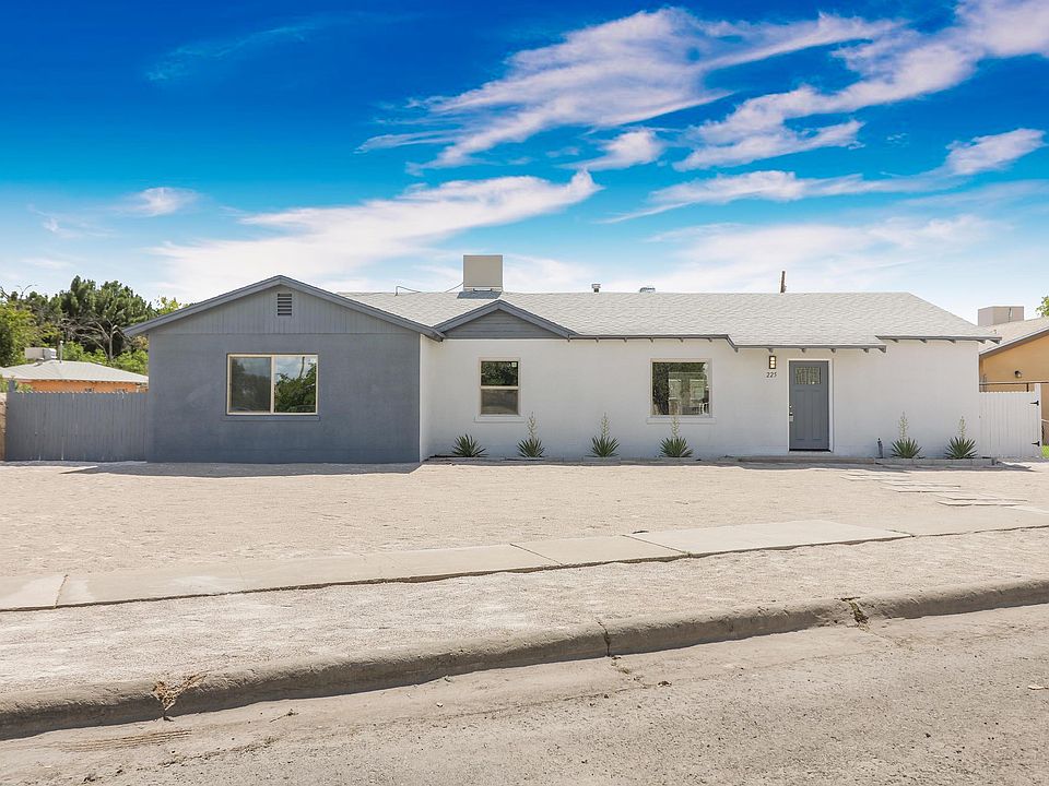 1st image of 225 Longhorn Dr