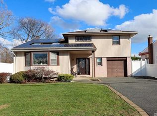 1109 Albert Rd, North Bellmore, NY 11710