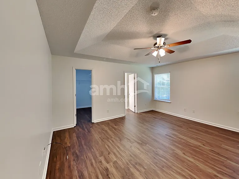 10713 Haddington Dr NW — Photo 11
