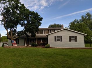 58419 Westwood Dr, Three Rivers, MI 49093