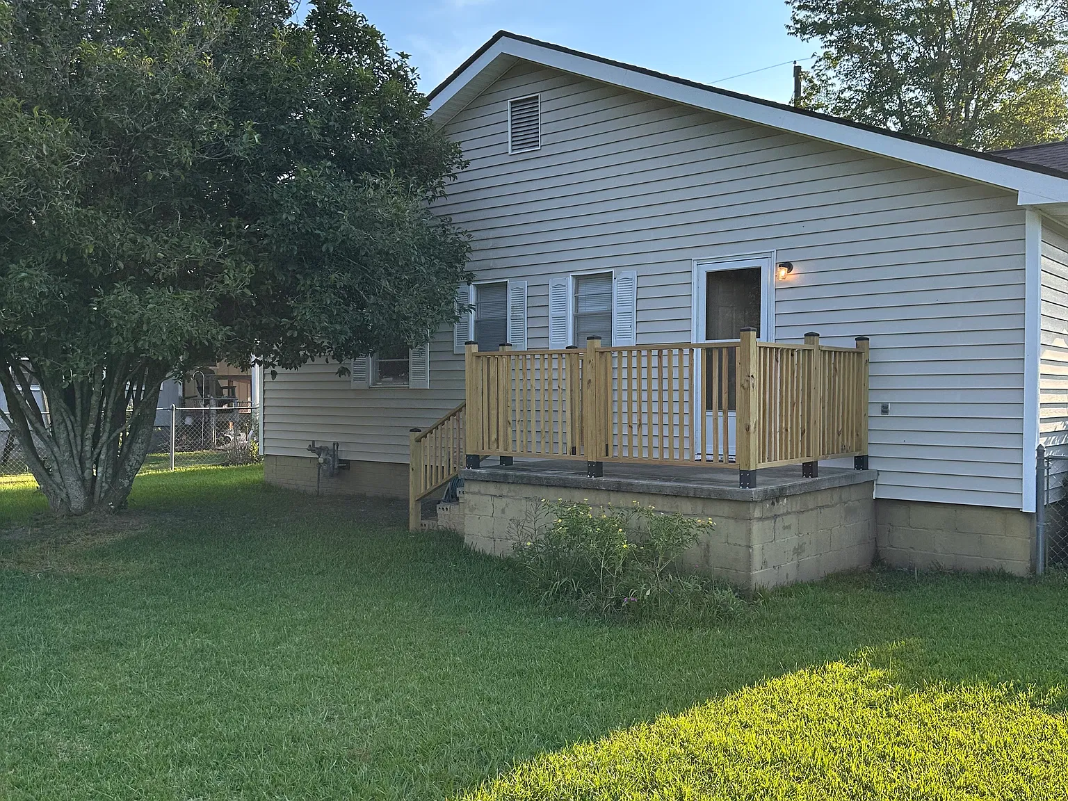 5 bed, 1332 sqft, $1,900 — Photo 4