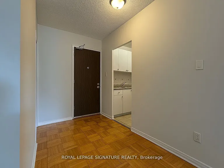 990 Avenue Rd #107 — Photo 3