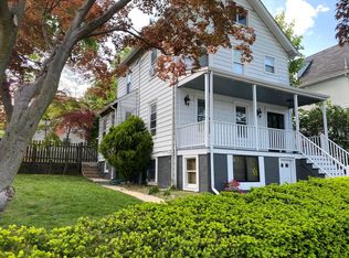 32 Mead Ave, Greenwich, CT 06830
