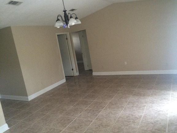 4th image of 3120 Canmore Pl