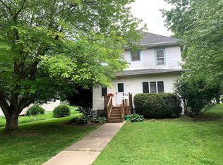 401 E Elm St, Le Roy, IL