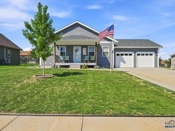 719 Zenith St, Belle Fourche, SD 57717