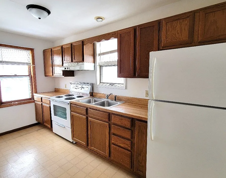 20 Brown Blvd #2