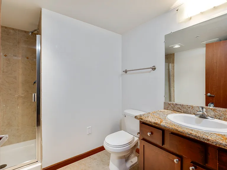 Aventine Apartments — Photo 11