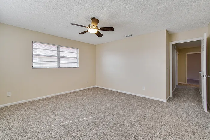 1475 Lake Mango Way — Photo 20