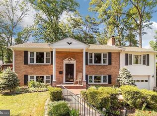 8216 Old Oaks Dr, Springfield, VA 22152