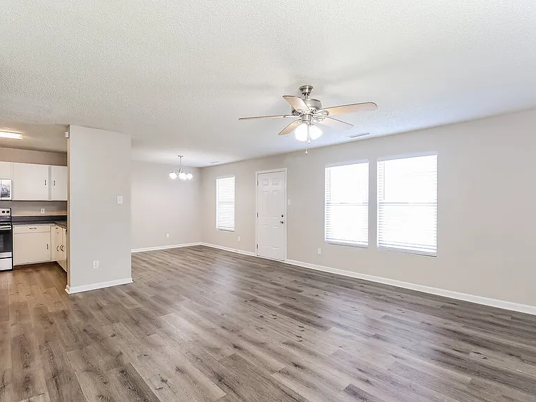 4488 Norfleet St — Photo 9