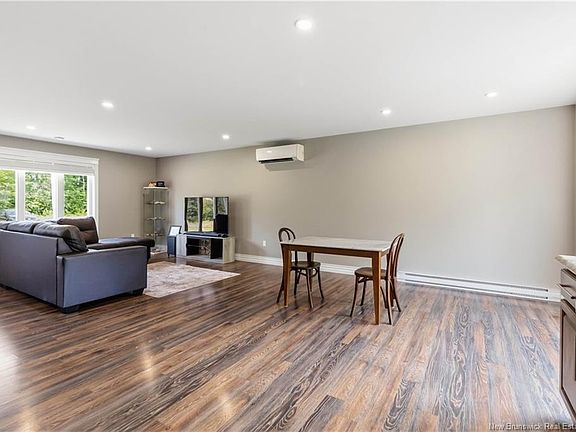 5th image of 85 Cormier Rd