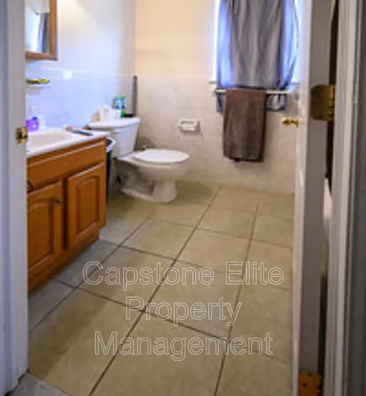 117 Hudson St #2-2-3 — Photo 4