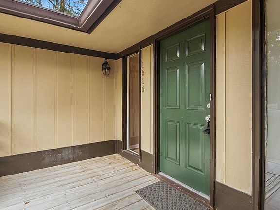 3rd image of 1616 Woodgate Way