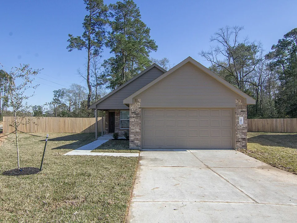 301 N Meadows Dr