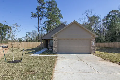 301 N Meadows Dr Photo 1