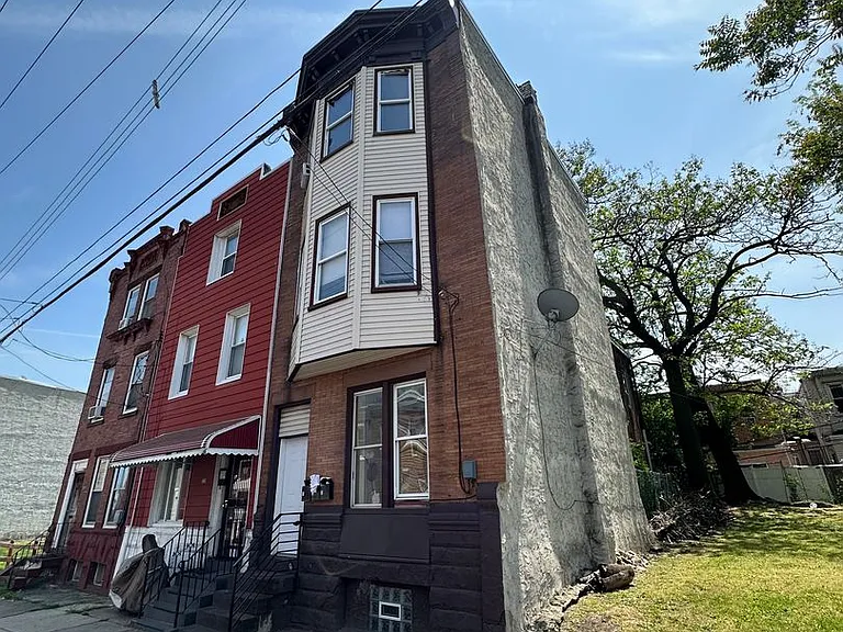 1232 West Somerset Street — Photo 27