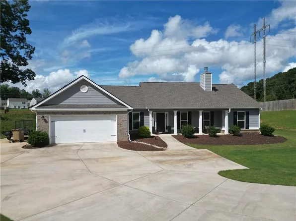 319 McMillian Ct, Winder, GA 30680