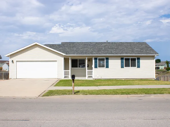 1310 Degeest Dr, Rapid City, SD 57703