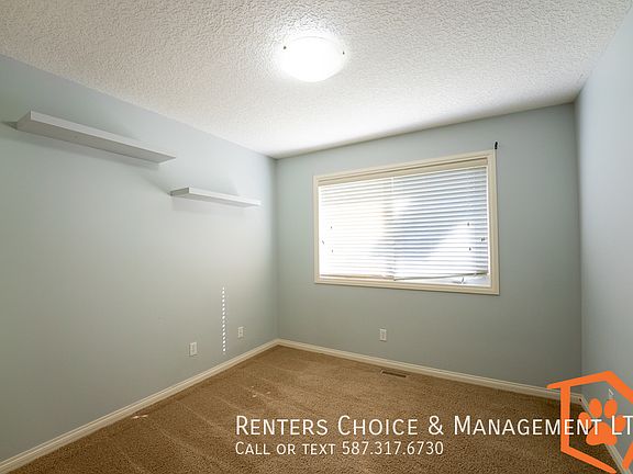 5th image of 191 Riverstone Blvd W