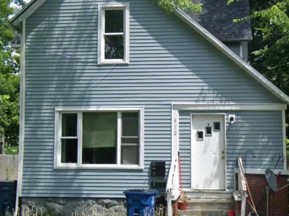 912 Princeton Ave, Kalamazoo, MI 49007