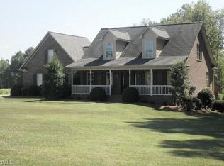 1831 Yadkin College Rd, Lexington, NC 27295