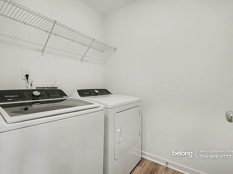 11912 Oak St — Photo 16