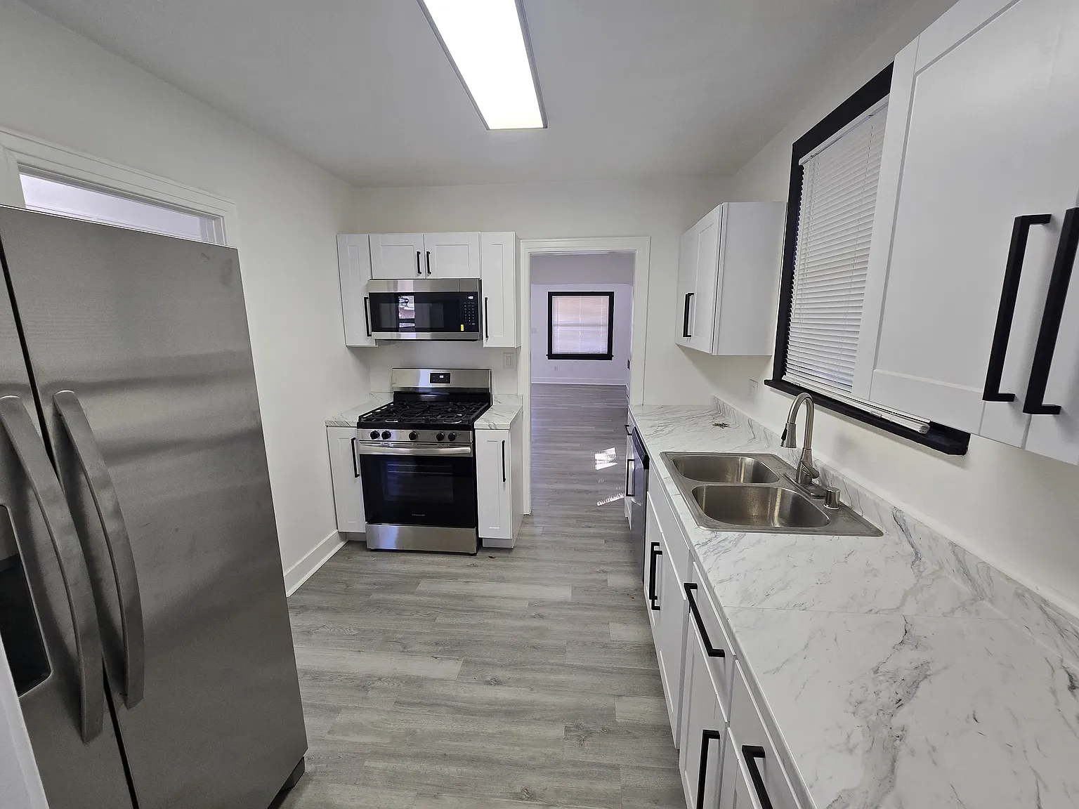2 bed, $3,400 — Photo 3