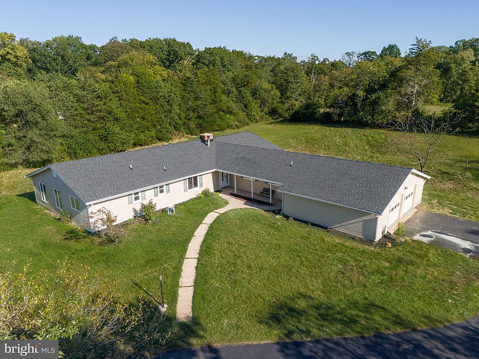 1st image of 9197 Broadlands Ln