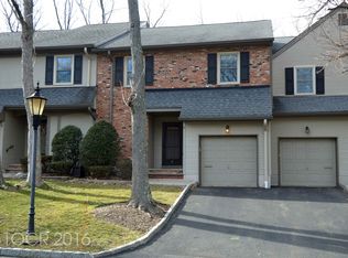 8 Allison Ct, Allendale, NJ 07401