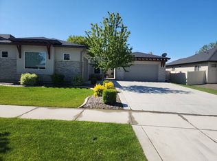 4165 W Prickly Pear Dr, Eagle, ID 83616