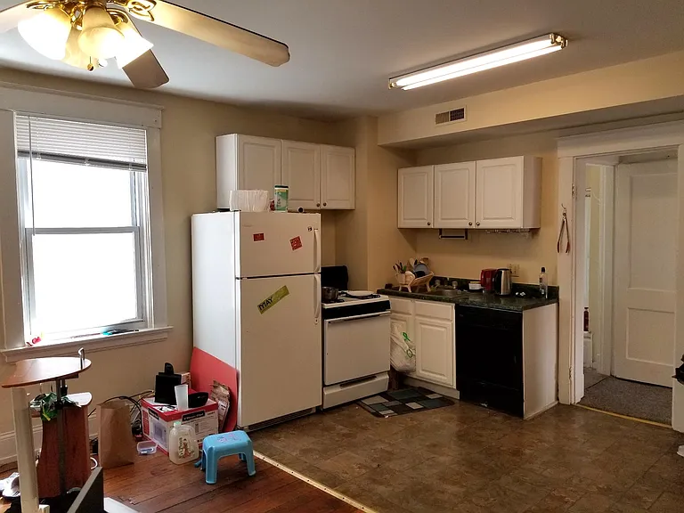 2215 Wheeler St #2 — Photo 3