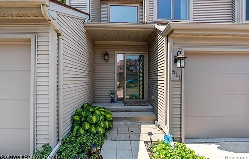 511 Plymouth Ct #511 Photo 1
