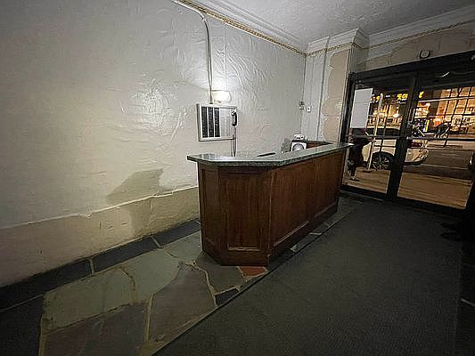 3rd image of 155 E 52nd St #5Z