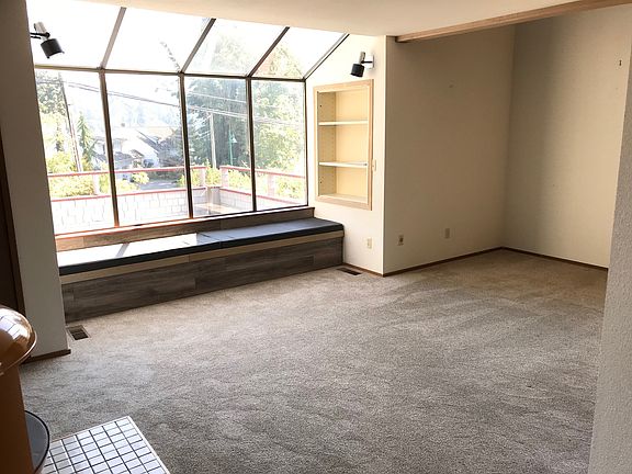 4th image of 9106 Peacock Hill Ave #A