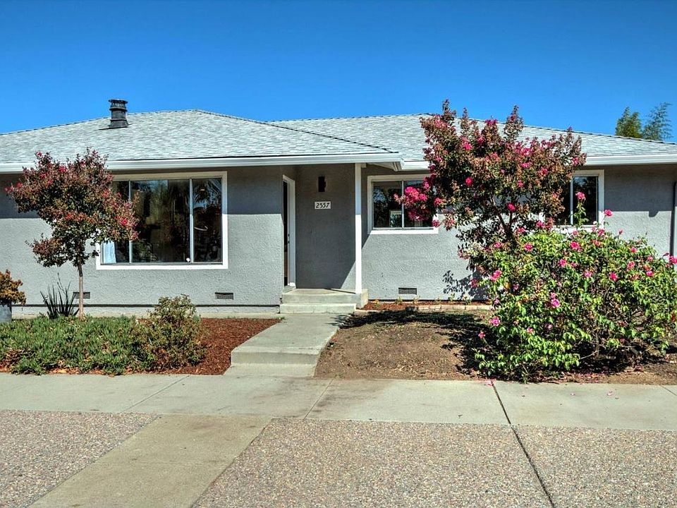 1st image of 2557 Clarebank Way