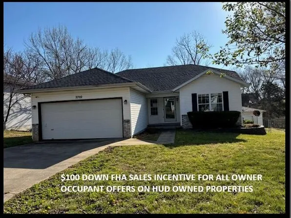 2702 S 14th Street, Ozark, MO 65721
