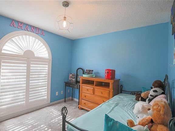 3rd image of 817 Duval Ct