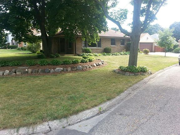 2nd image of 575 N 105th St